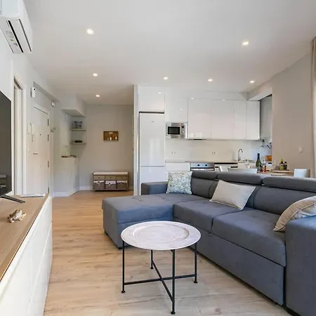 Central Torremolinos Apartment * 托雷莫利诺斯