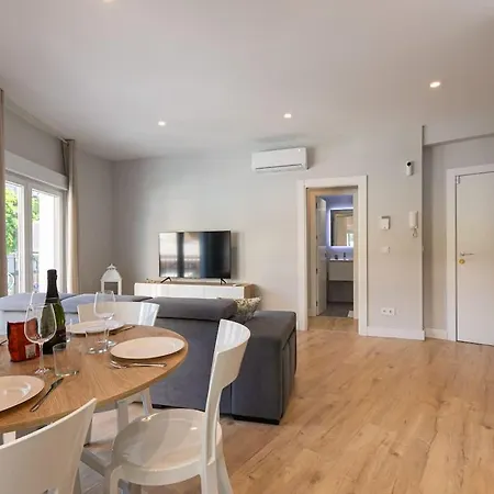 Central Torremolinos Apartment דירה *