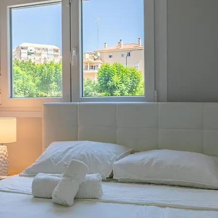 Central Torremolinos Apartment דירה *